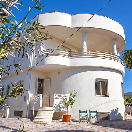 Villa Odetta 1 A Torre Colimena