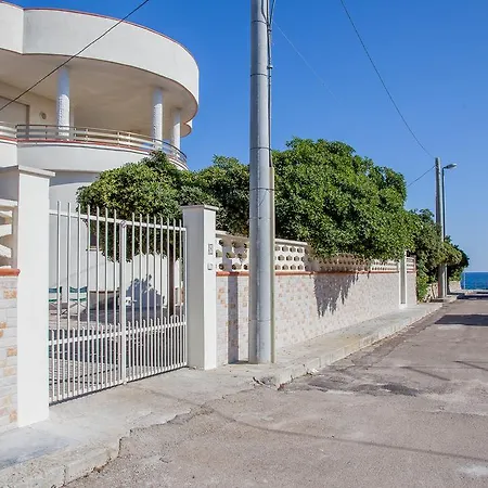 Villa Odetta 1 A Torre Colimena *